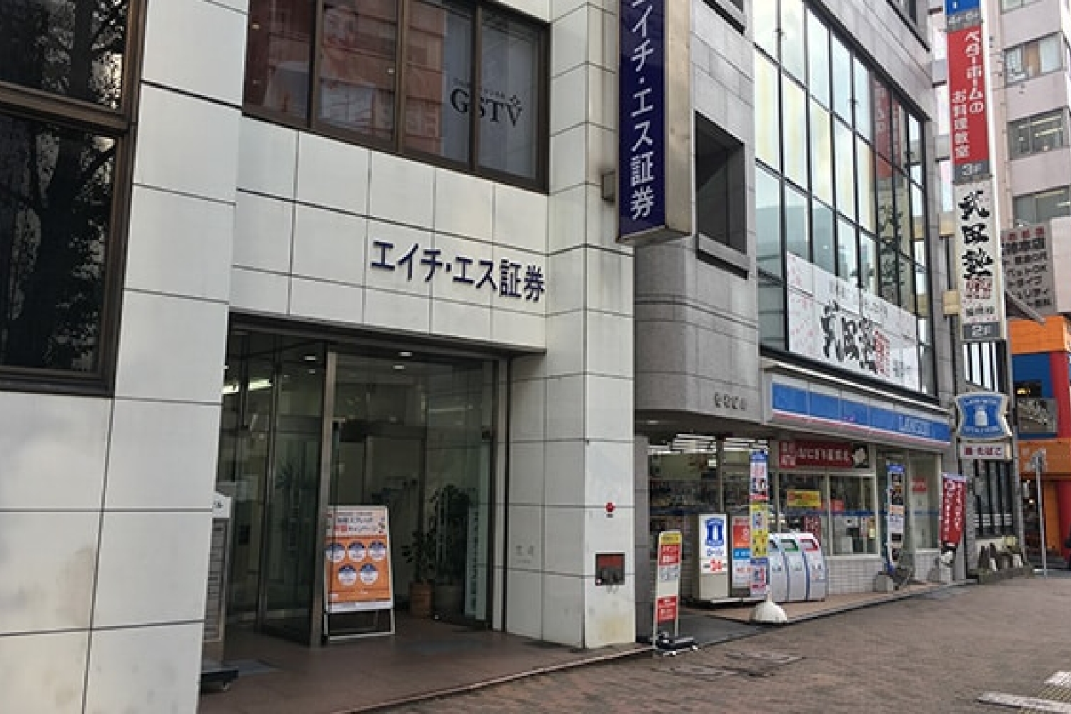 福岡天神駅から福岡天神院までの道のり